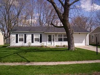 1st image of 912 Richmond Ave