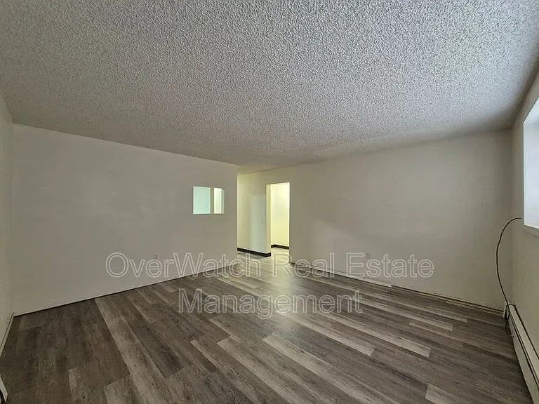 1507 W 45th Ave #1 — Photo 3