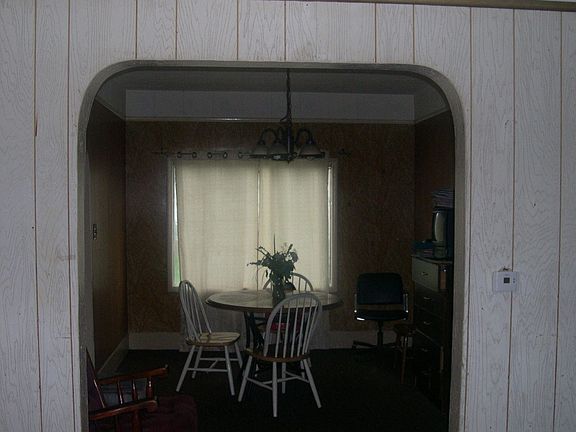 3rd image of 7437 S Park Ave