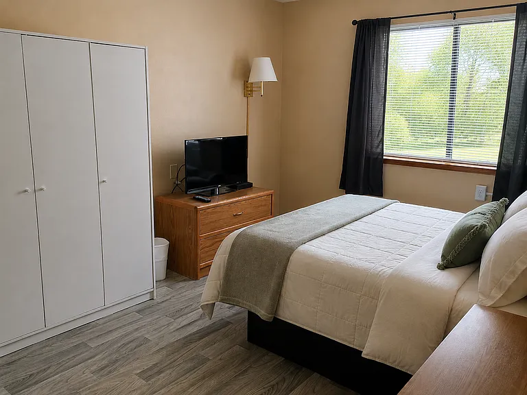 667 W Kemp St #211 — Photo 3