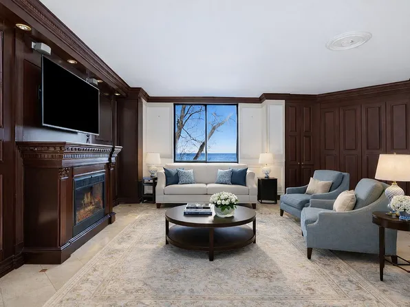 377 Rector Pl APT 2A, New York, NY 10280