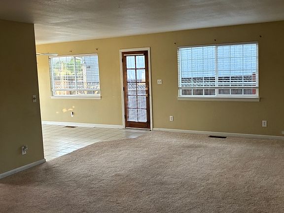 3rd image of 18569 Spyglass Rd