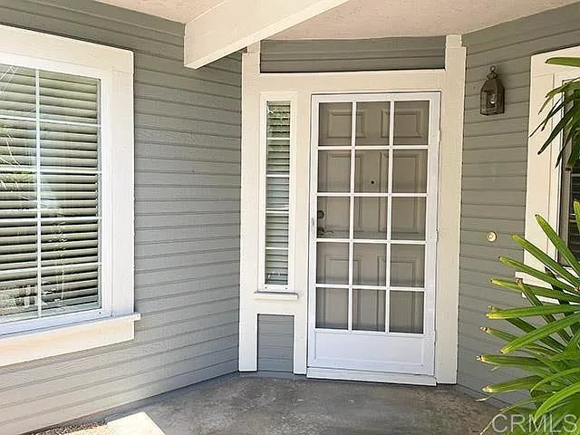409 Windjammer Cir — Photo 3