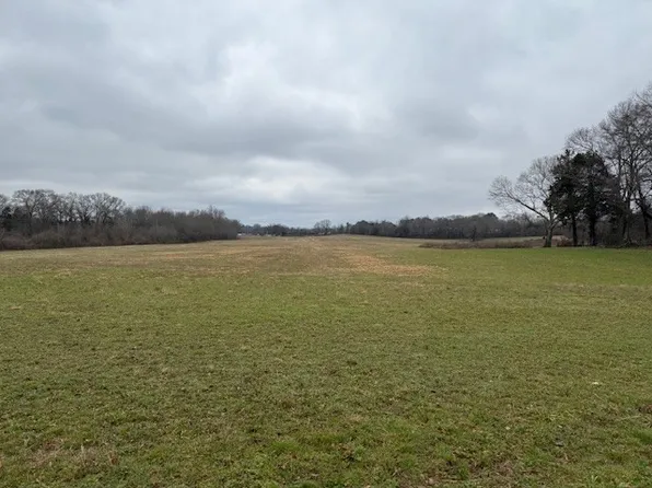 1 Beth Page Rd, Estill Springs, TN 37330