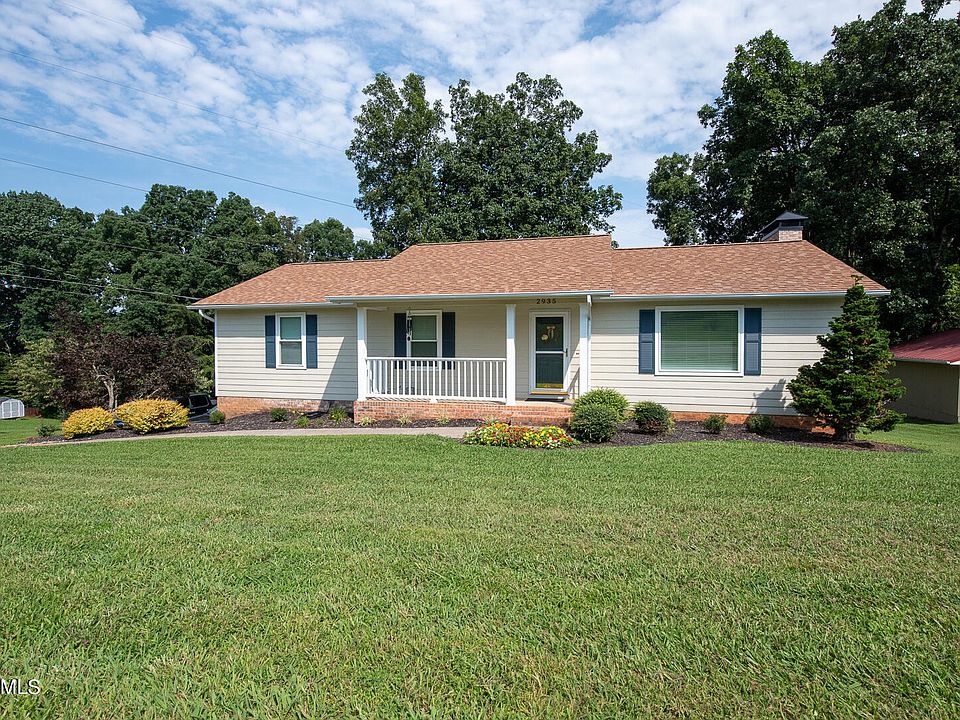 1st image of 2935 W Hills Dr