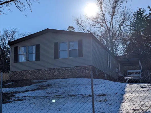 8534 Lake Dr, Cedar Hill, MO 63016