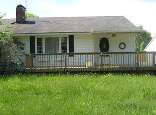 1282 E Garfield Rd, Aurora, OH 44202