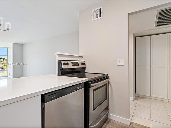 4th image of 701 Three Islands Blvd APT 316
