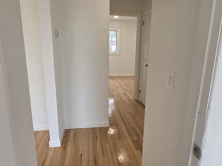 5200 Meadowview Ave #2 — Photo 28