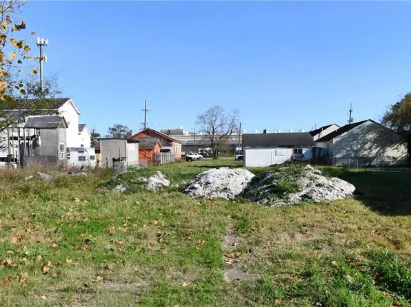 1823 France St, New Orleans, LA 70117