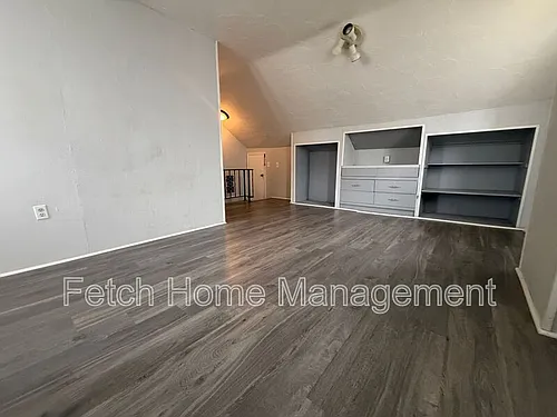 1027 E Market St #2 Photo 1