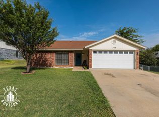 205 Wagontrain Cir, Copperas Cove, TX 76522