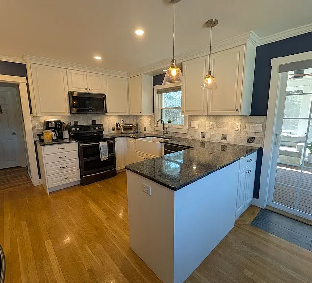 925 Portsmouth Ave — Photo 9