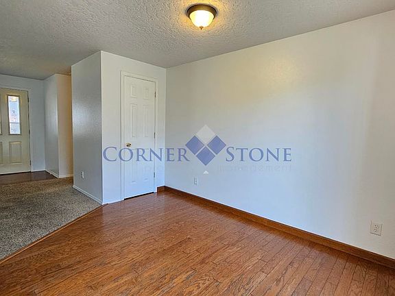 3rd image of 617 Purple Sage Dr