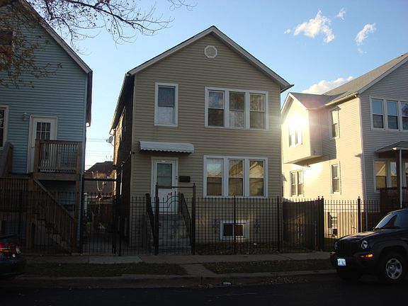3rd image of 3546 S Rockwell St