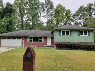 1811 Oxford Dr, Morrow, GA 30260