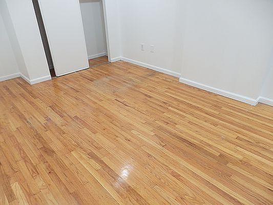 3rd image of 601 10th Ave APT 2C