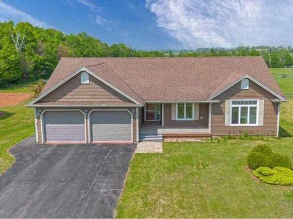 53 Bonavista Ave, Stratford, PE C1B 0E5