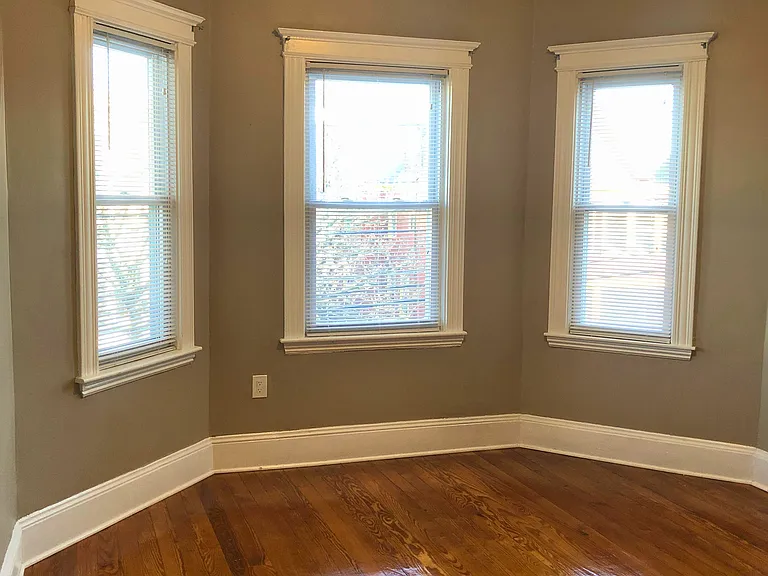 98 Irving St #2 — Photo 32