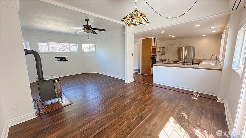 2nd image of 1470 Grant Street