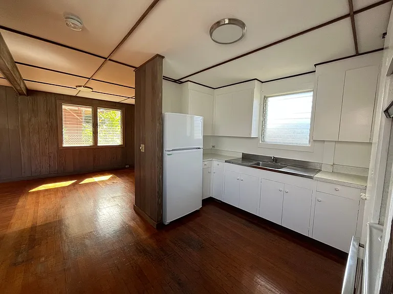 1849C Liliha St — Photo 5