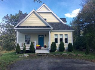 652 Old County Rd, Rockland, ME 04841