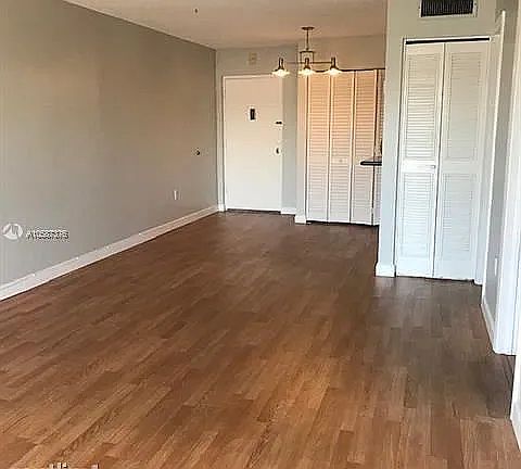 1st image of 1580 West Ave