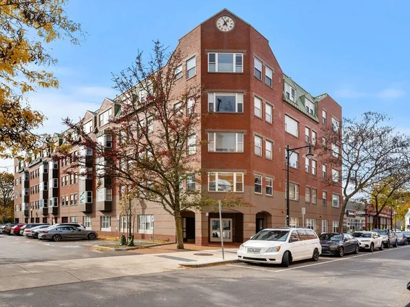 289 Essex St APT 307, Salem, MA 01970