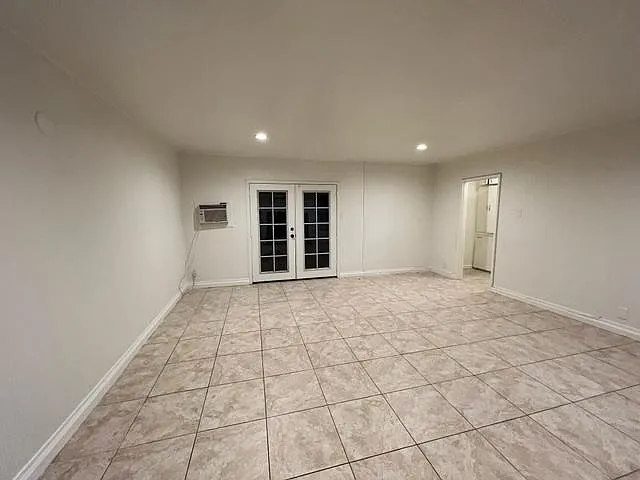 4285 1/2 Mobley Ave — Photo 12