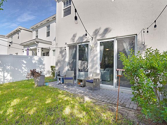 3rd image of 4913 NW 48th Terrace