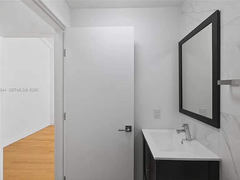 1552 Euclid Ave #4 — Photo 16