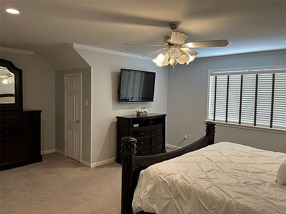 5th image of 3400 Tolmas Dr