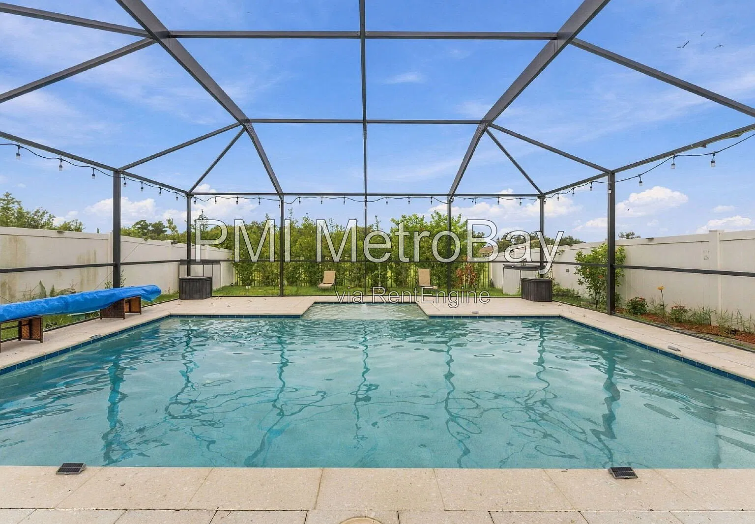 5 bed, 2.5 bath, 2264 sqft, $3,395 — Photo 3