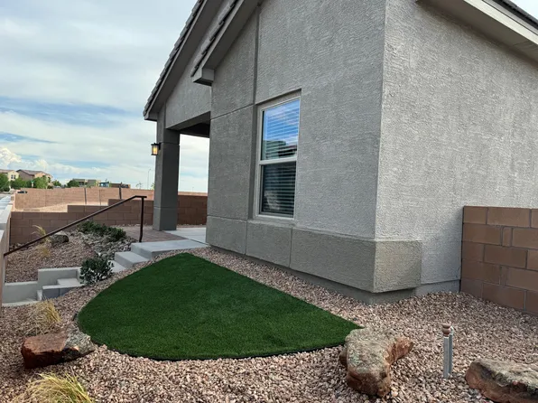 2108 Bobby Foster Rd SE, Albuquerque, NM 87106