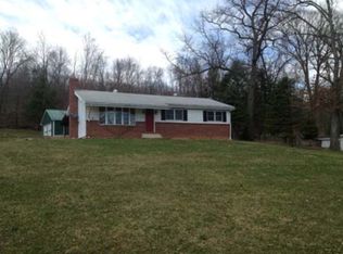 715 Dry Valley Rd, Lewistown, PA 17044
