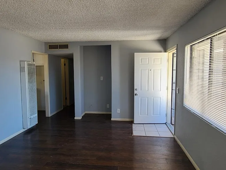 45438 Lorimer Ave — Photo 3