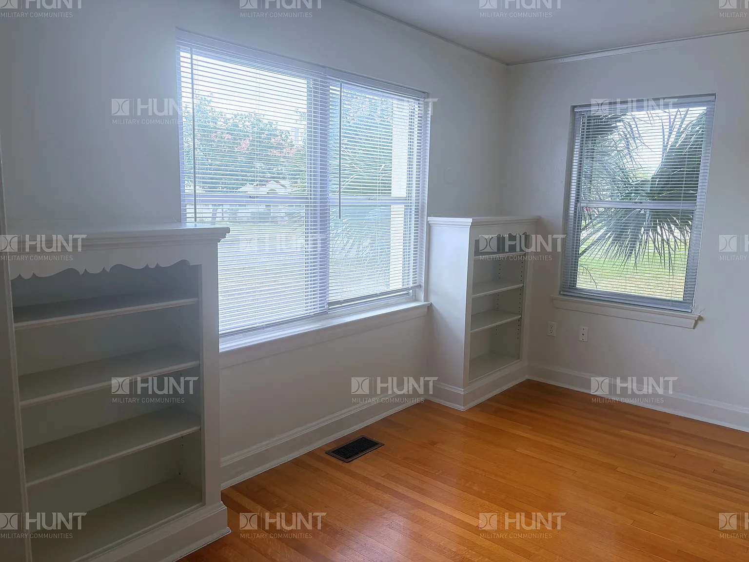 4 bed, 2564 sqft, $2,382 — Photo 4