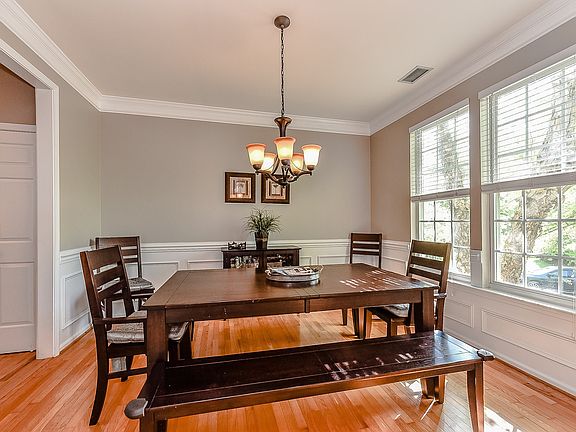 5th image of 12211 Loftywood Ct
