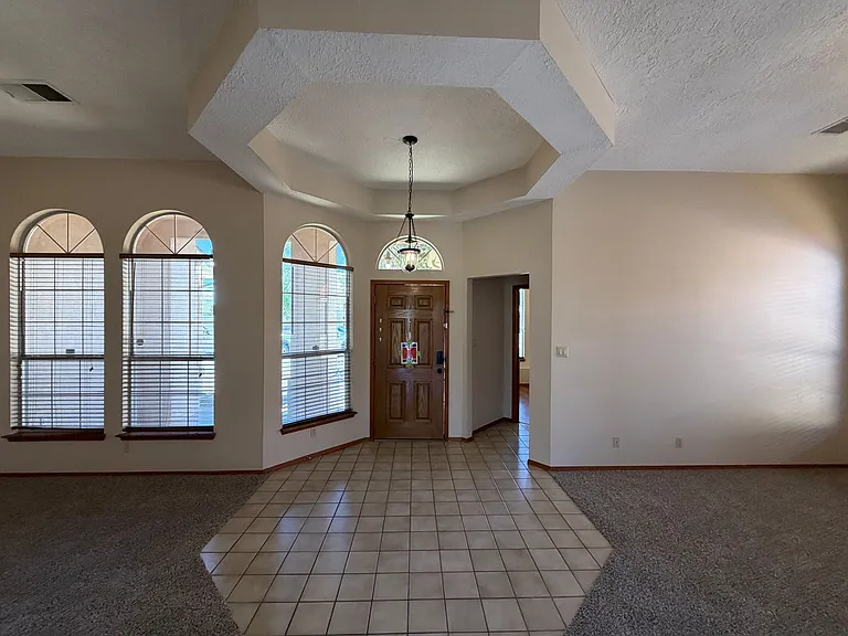 7281 Spruce Mountain Loop NE — Photo 4