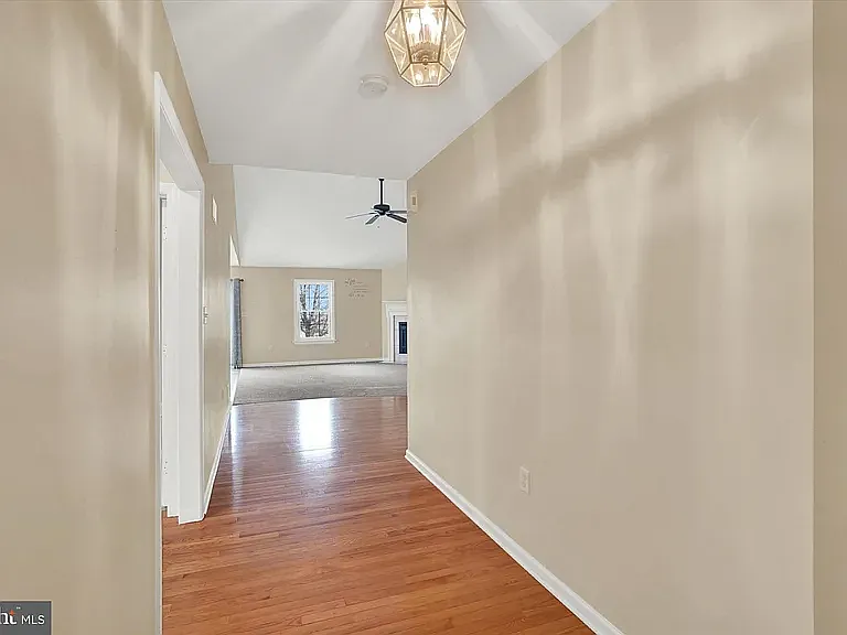 3510 Kimberly Ln — Photo 2