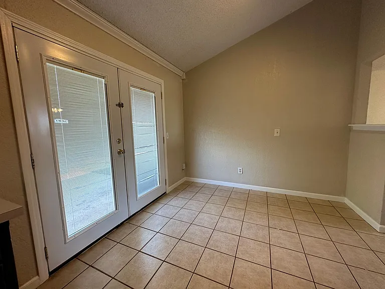 1008 N Nail Pkwy — Photo 9
