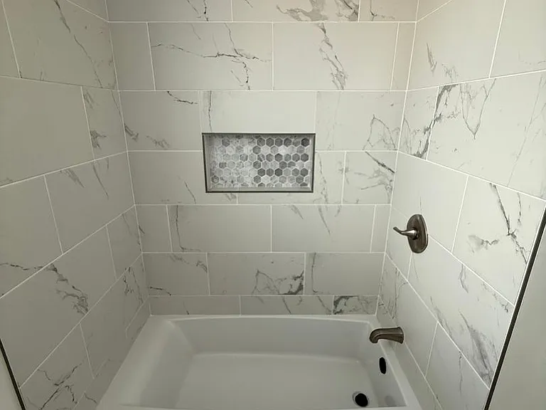 10214 Omelveny Ave — Photo 7