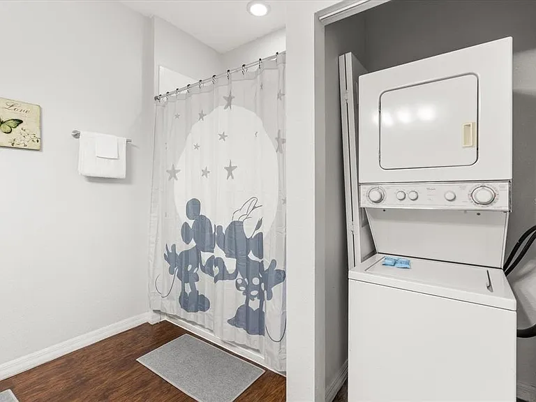 5356 Diplomat Ct #107 — Photo 37
