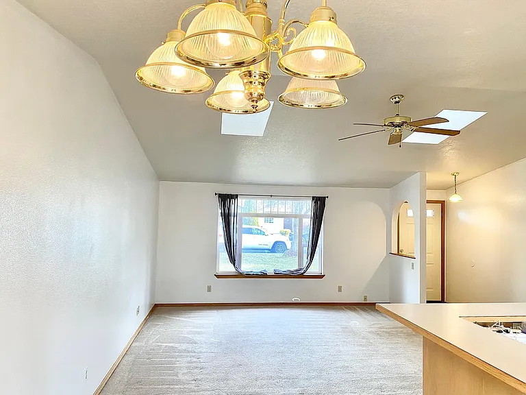 1731 NE Mark Ct — Photo 17