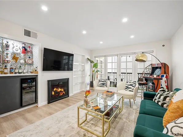 906 N Doheny Dr APT 318, West Hollywood, CA 90069