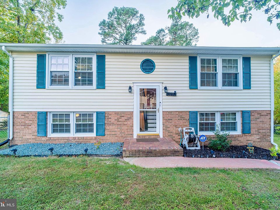 1st image of 21975 Stoney Brook Ct