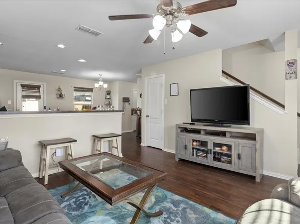 1501 Sierra Estate Trl, Fort Worth, TX 76119