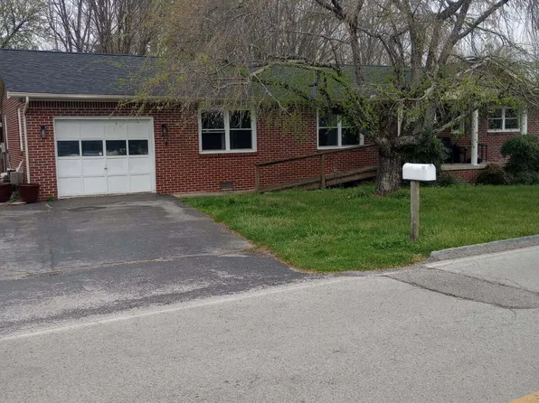 131 Old Watkins Rd, Crossville, TN 38555