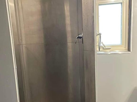 4th image of 4006 Wyoming St #4