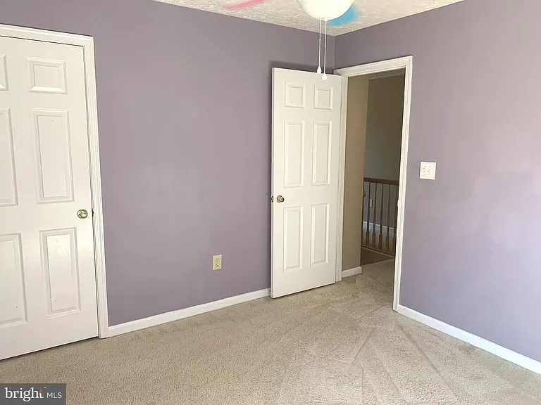 7931 Carriage Dr — Photo 27